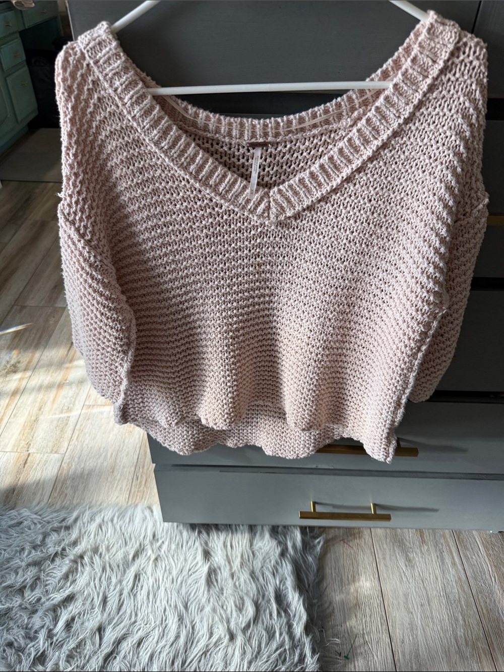 Free People V-Neck Chunky Knit Sweater in Blush Pink